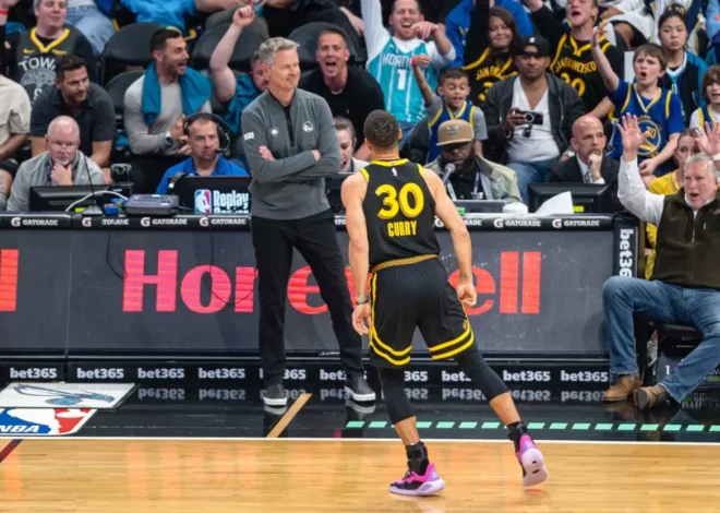 O futuro de Steve Kerr com Warriors permanece sem solução