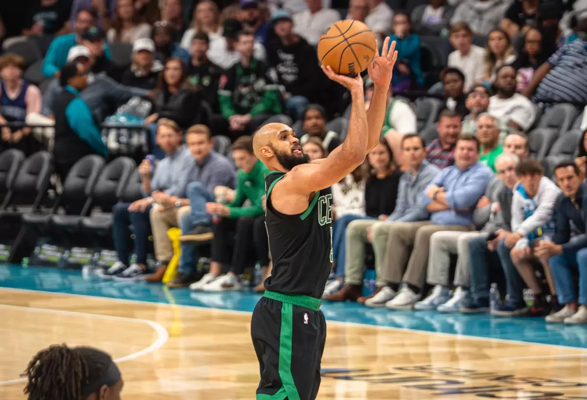 Derrick White ganha o Troféu Joe Dumars