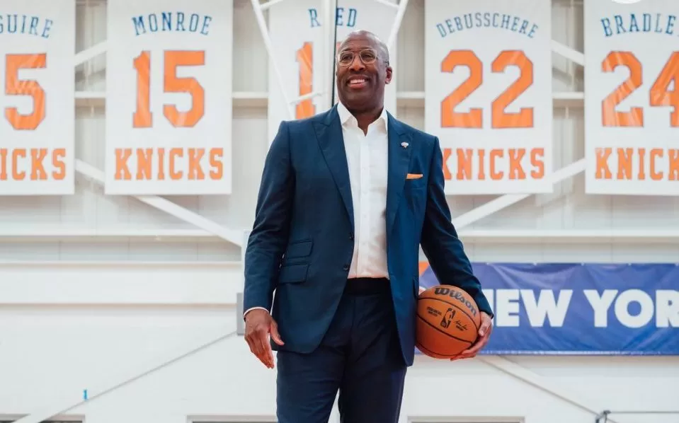 John Starks diz que Mike Brown tem emprego seguro