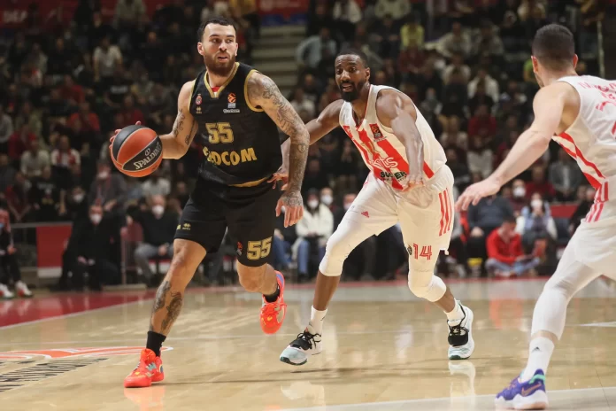 Mike James deve deixar o AS Monaco