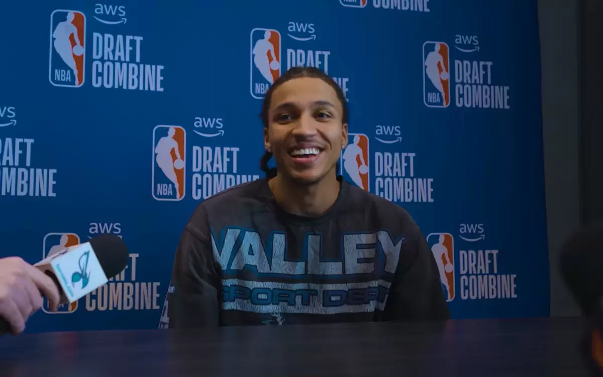 Cam Carr encerra os treinos do NBA Combine depois que o intervalo de 30 pontos aumenta o burburinho da loteria