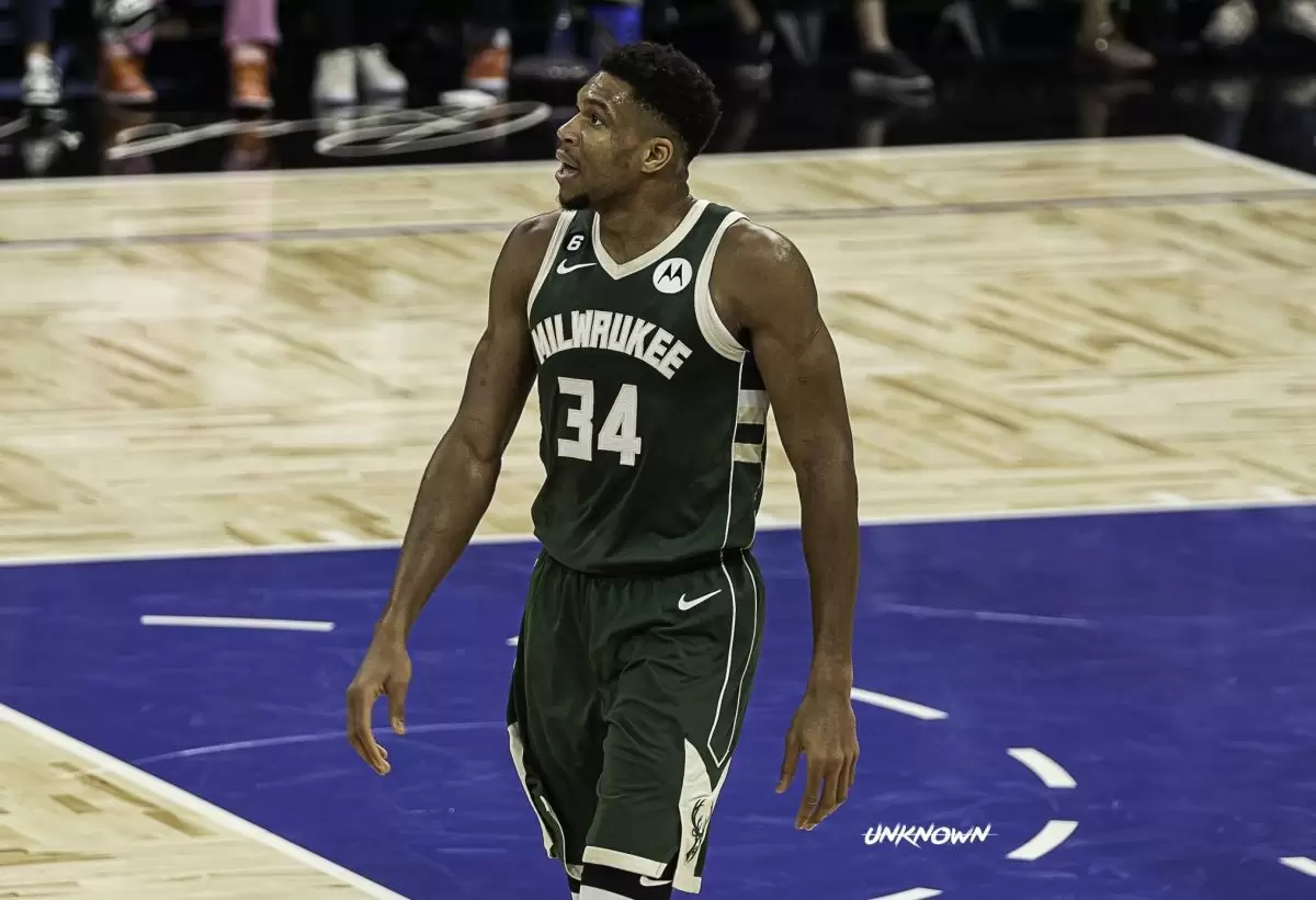 Bucks queria Evan Mobley para a troca de Giannis Antetokounmpo