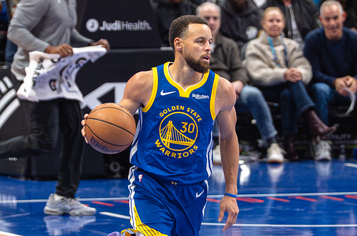 Warriors vão perseguir o parceiro estrela de Stephen Curry