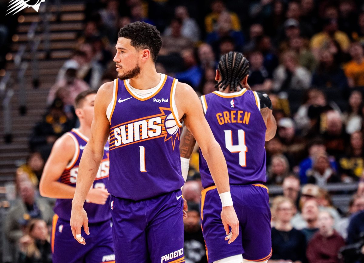 Mat Ishbia: “Devin Booker não está sendo negociado”