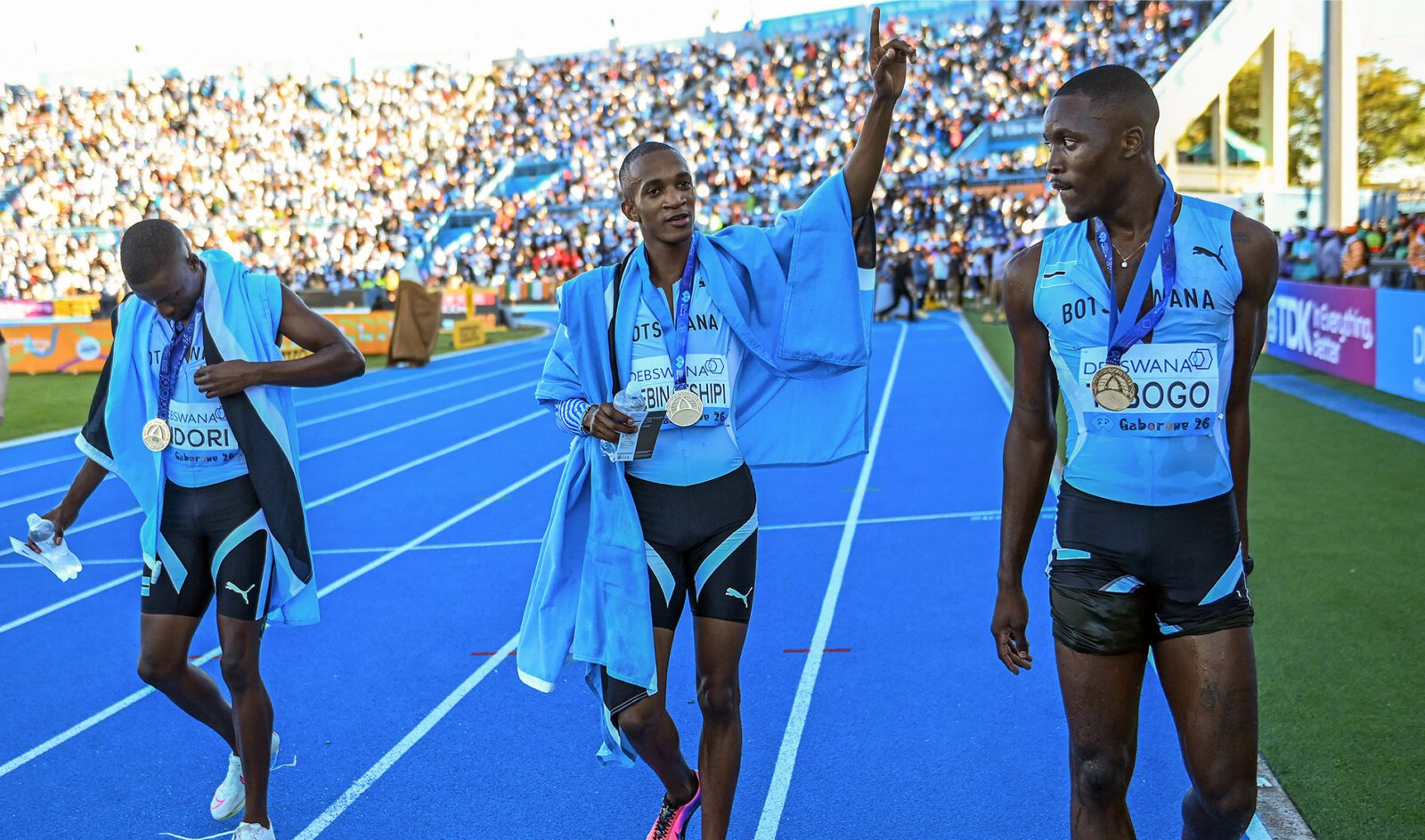 Botsuana vence recorde no 4x400m masculino em casa