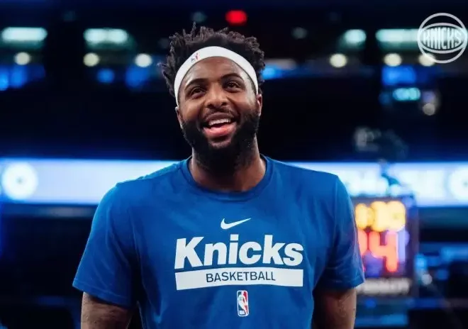 Kings está de olho em Mitchell Robinson em agência gratuita