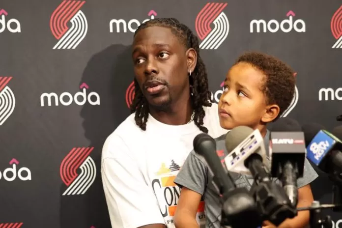 Jrue Holiday espera permanecer com os Trail Blazers