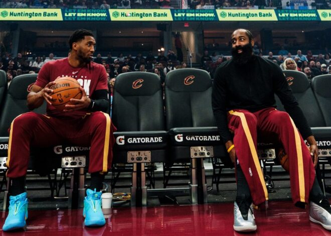 Mitchell cai 43 quando Cavs supera Pistons 112-103 para empatar a série