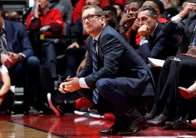 Sixers mantêm Nick Nurse como treinador principal