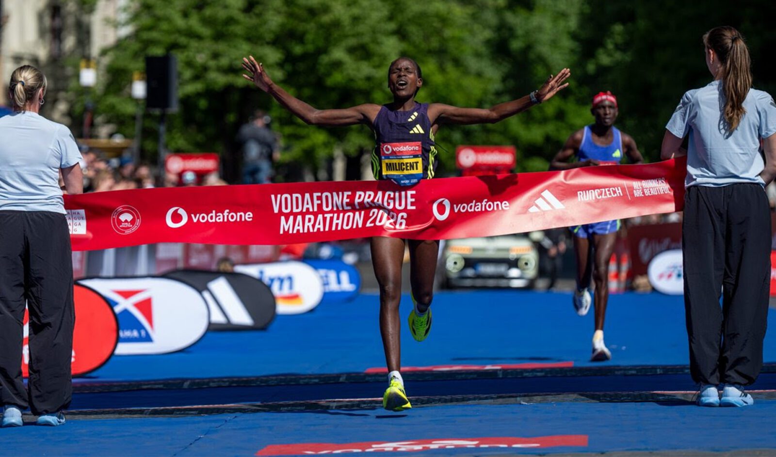 Millicent Jelimo vence na estreia na Vodafone Maratona de Praga