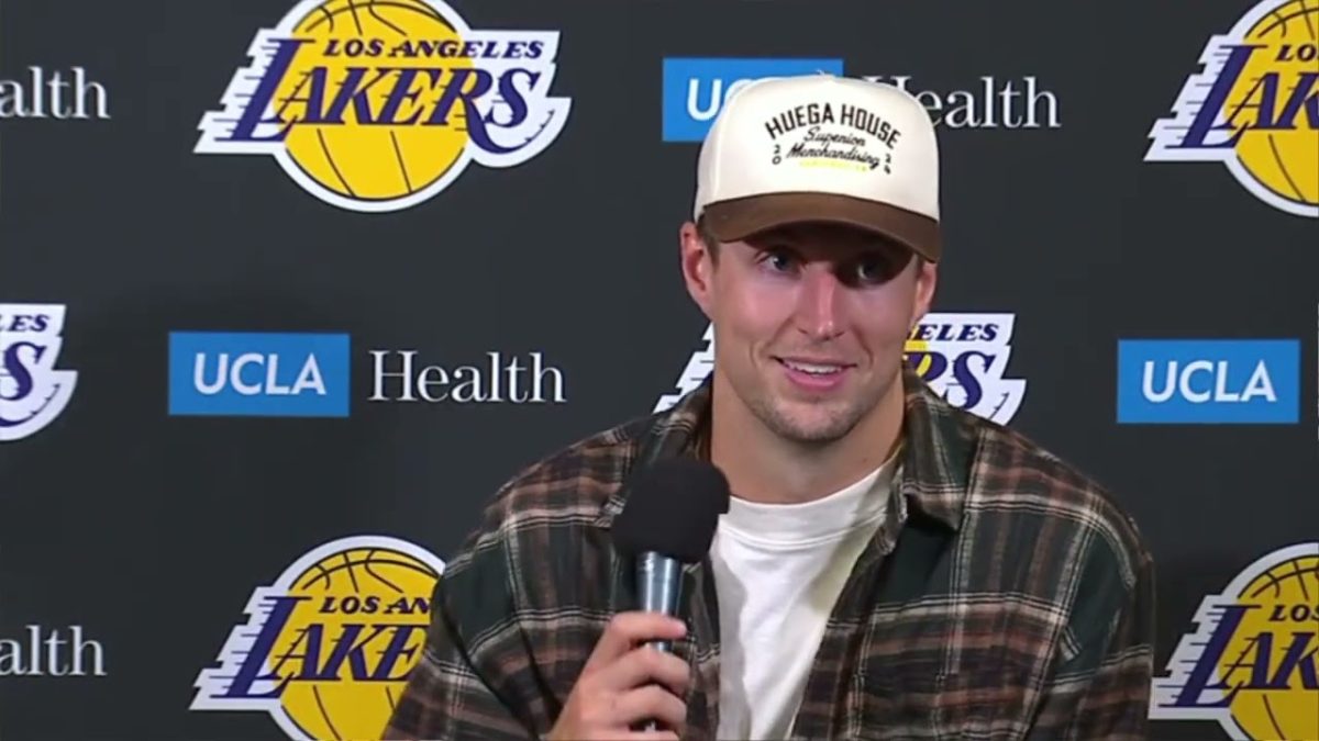 Lakers prioriza a recontratação de Luke Kennard