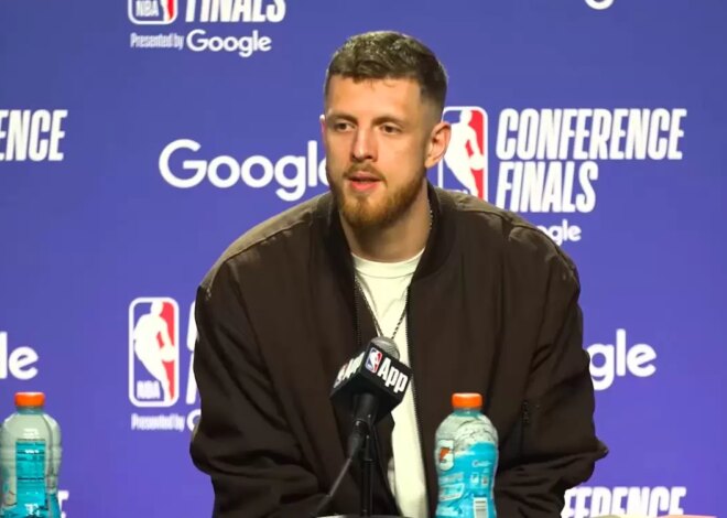 Isaiah Hartenstein: “Adoro estar aqui, mas está nas mãos deles”