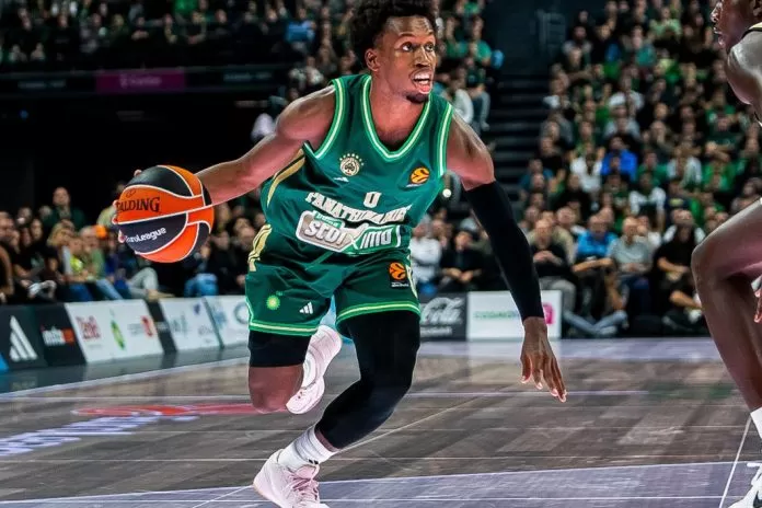 Valencia assina contrato de dois anos com TJ Shorts